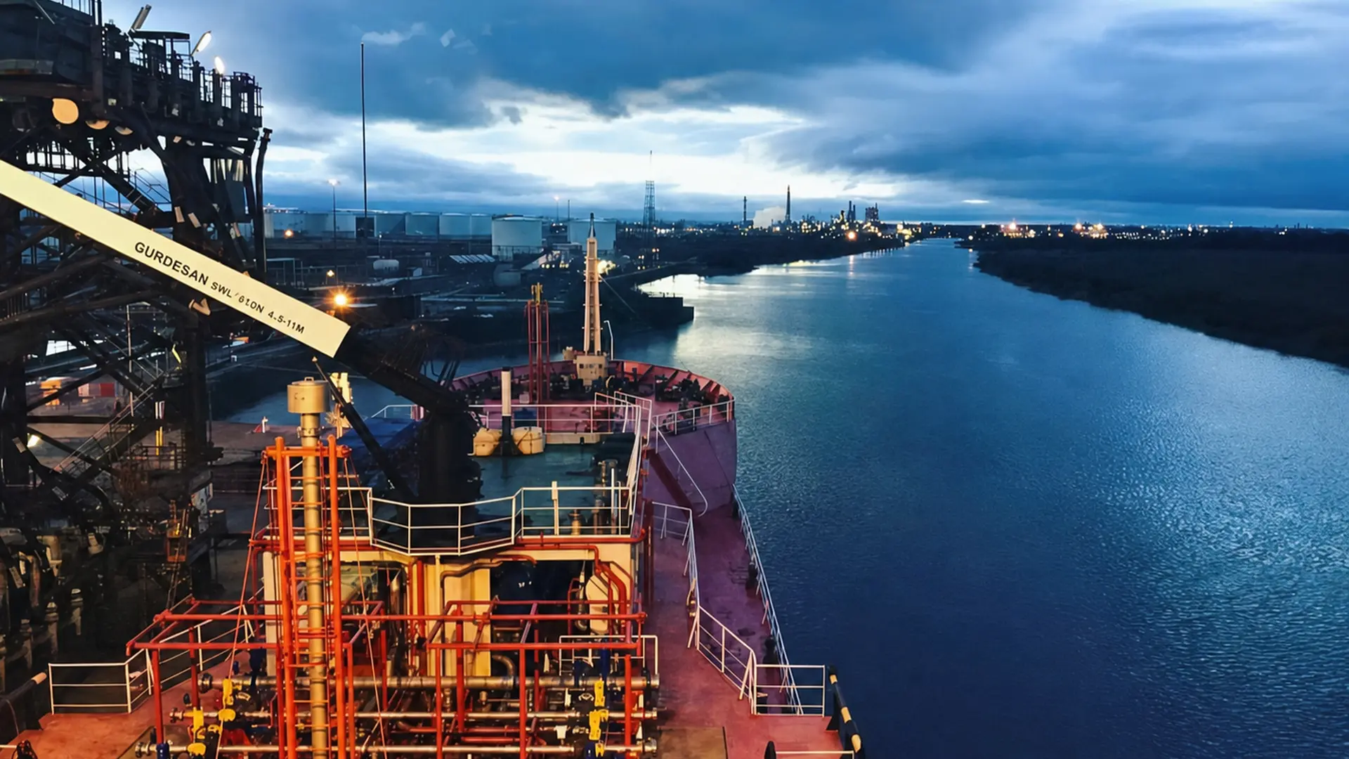 Gas carrier during operations at a port terminal